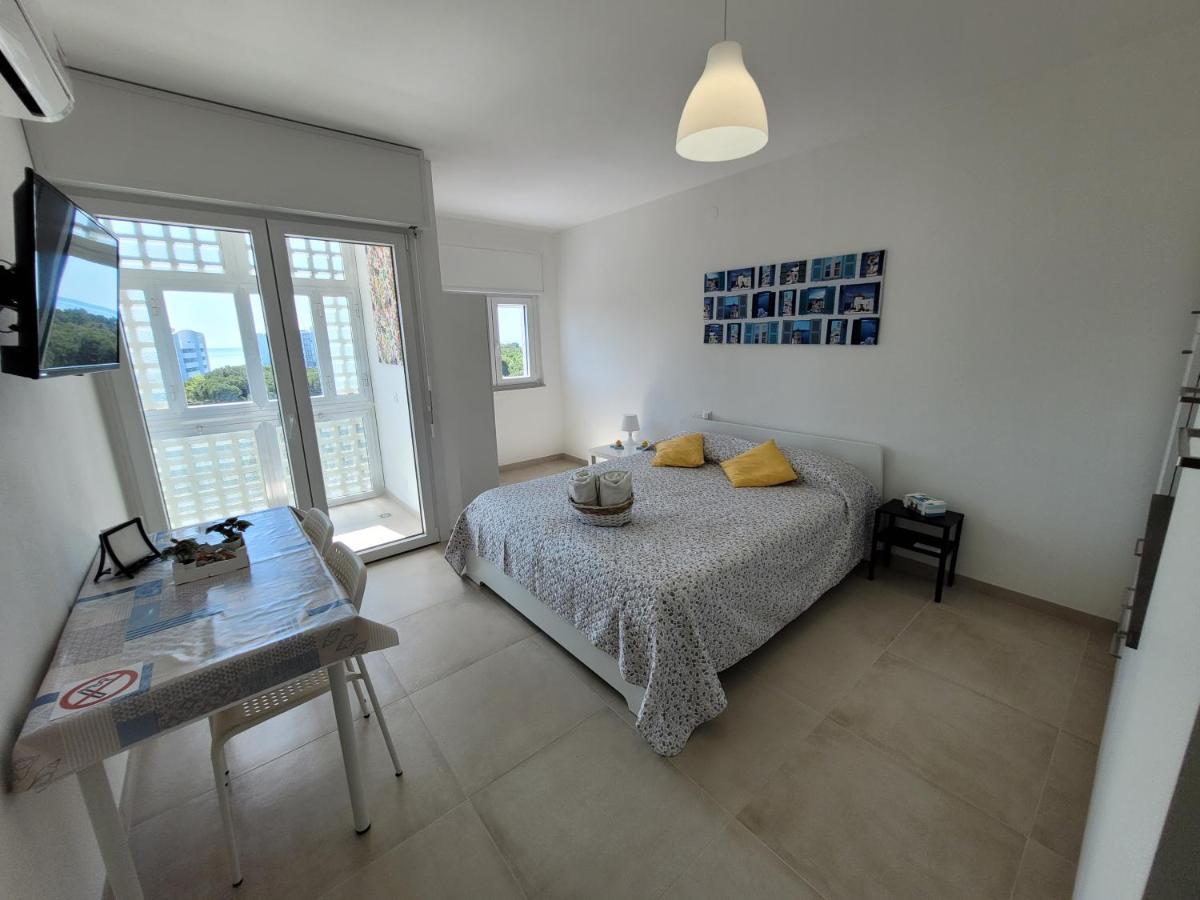 Rosato Double Sea View Apartment Lignano Sabbiadoro Extérieur photo